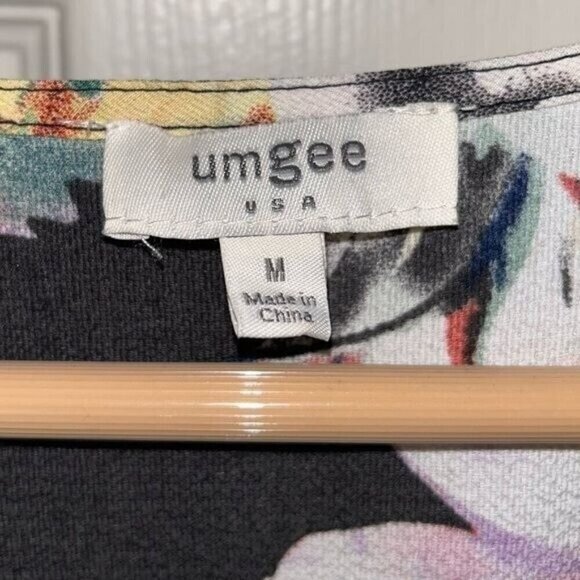 Umgee Black Floral V-Neck Surplice Ruffle short Sleeve Shorts Romper Size Medium - Picture 7 of 9